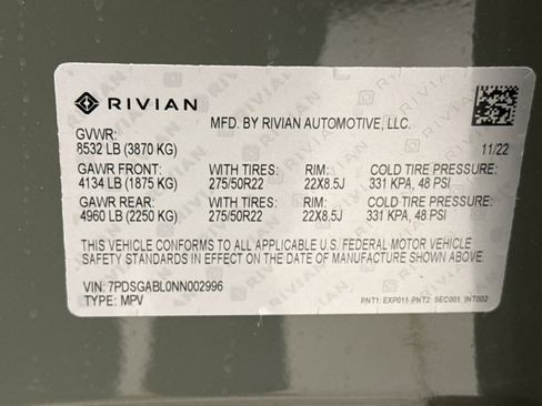 Used 2022 Rivian R1S Launch Edition image 26