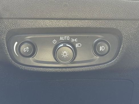 Used 2023 Buick Encore GX Preferred w/ Cold Weather Comfort Package AWD/4WD image 17