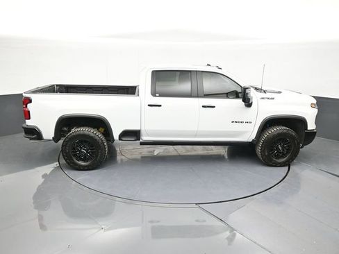 New 2026 Chevrolet Silverado 2500 ZR2 w/ LPO, Dark Essentials Package image 58