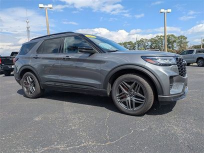 Used 2025 Ford Explorer ST-Line w/ ST-Line Street Pack