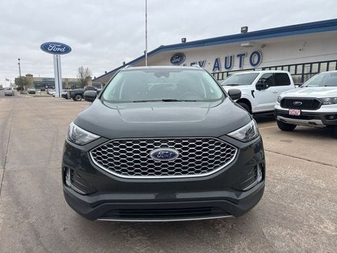 Used 2023 Ford Edge SEL w/ Convenience Package AWD/4WD image 2