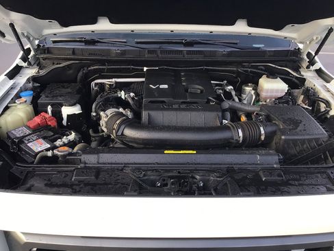 Used 2022 Nissan Frontier SV image 5