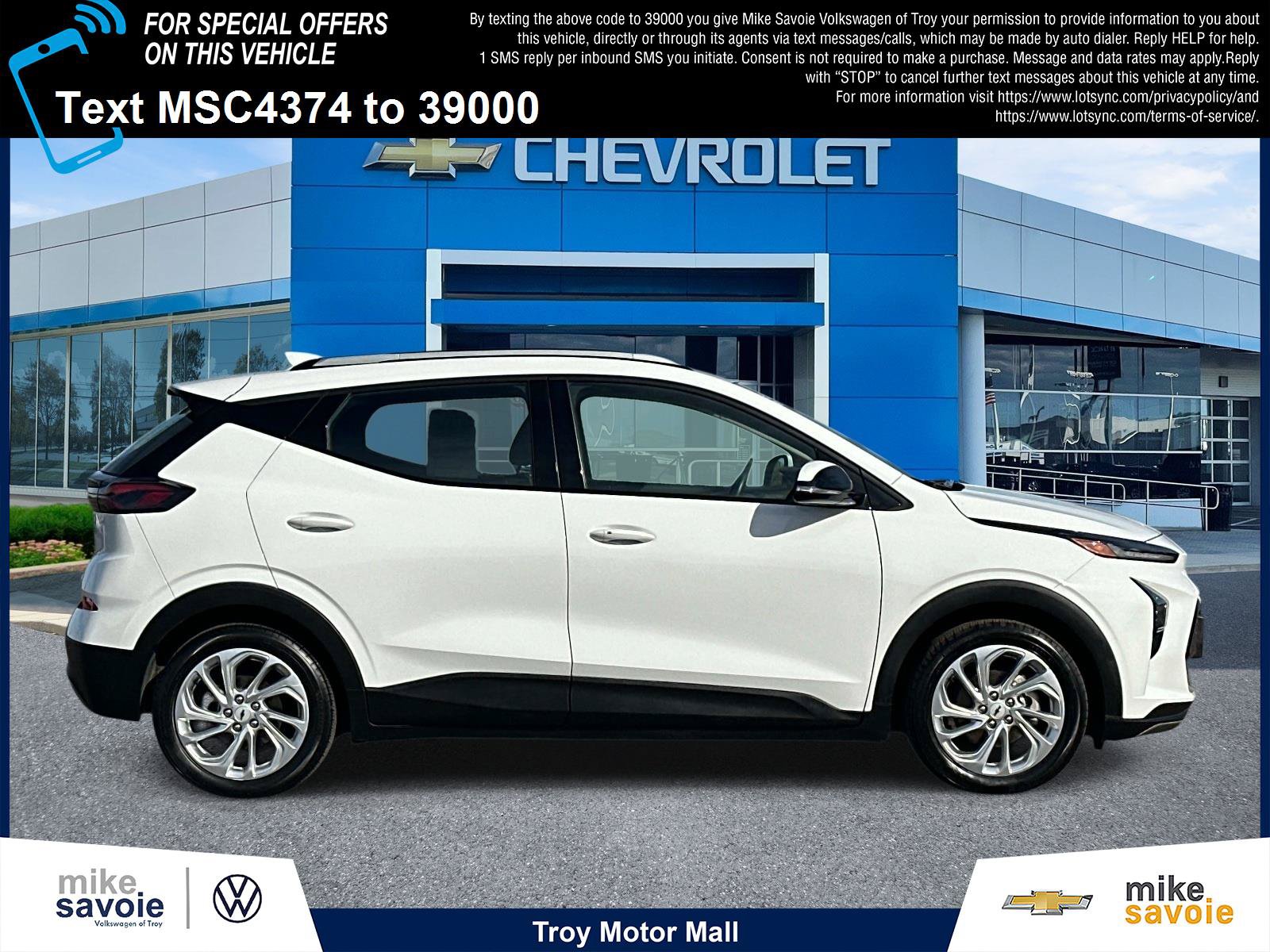 Certified 2023 Chevrolet Bolt EUV LT w/ Driver Confidence Package FWD image 2