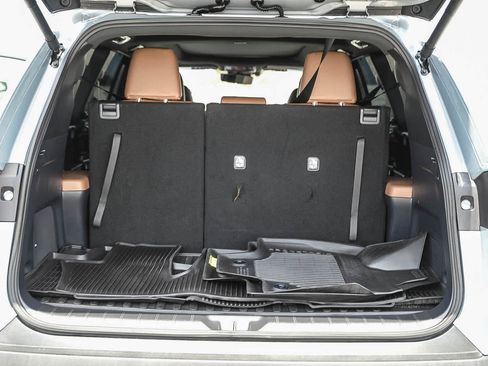 Certified 2026 Toyota Grand Highlander AWD Hybrid image 27