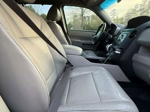 Used 2011 Honda Pilot Touring image 11