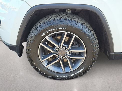 Used 2019 Jeep Grand Cherokee Limited AWD/4WD image 13