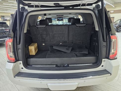 Used 2020 GMC Yukon Denali w/ Denali Ultimate Package AWD/4WD image 13