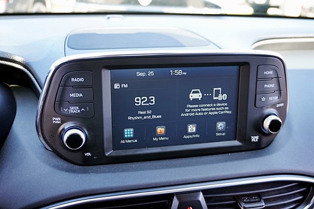 Used 2020 Hyundai Santa Fe SE FWD image 34
