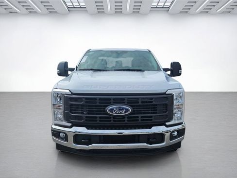 New 2026 Ford F250 XL RWD image 3