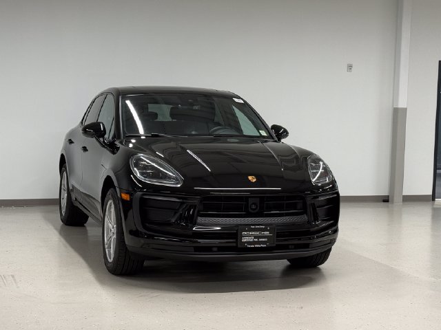 Certified 2026 Porsche Macan AWD/4WD image 6