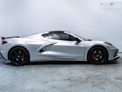 Used 2020 Chevrolet Corvette Stingray Preferred Cpe w/ 2LT Preferred Equipment Group image 8