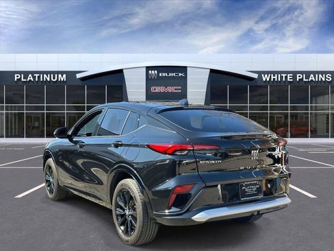 Used 2024 Buick Envista Sport Touring w/ Convenience II Package image 6