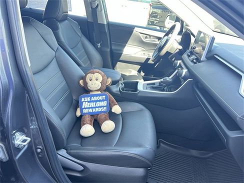 Used 2023 Toyota RAV4 XLE Premium image 26