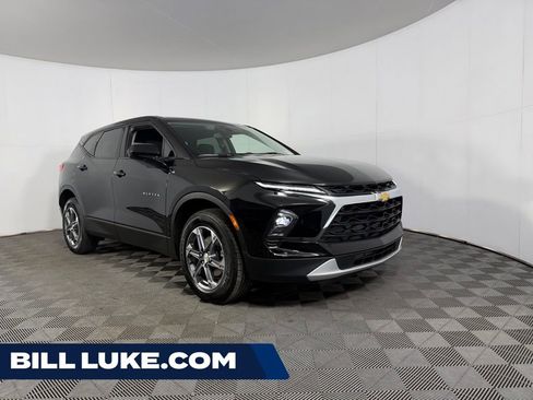 Used 2025 Chevrolet Blazer LT AWD/4WD image 1