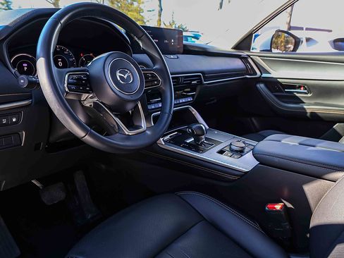 Used 2024 MAZDA CX-90 Plug-In Hybrid w/ Preferred AWD/4WD image 7