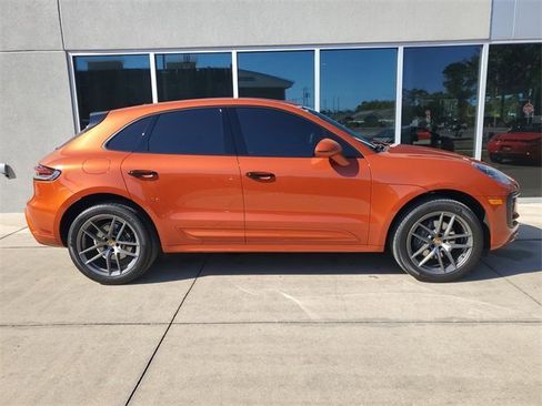 Used 2022 Porsche Macan image 8