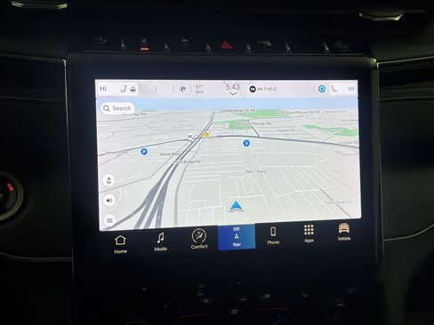 Used 2023 Jeep Grand Cherokee L Overland w/ Advanced Protech Group III image 20