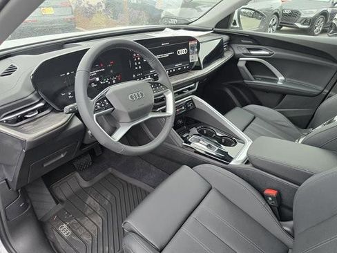 Used 2025 Audi Q5 Premium Plus image 12