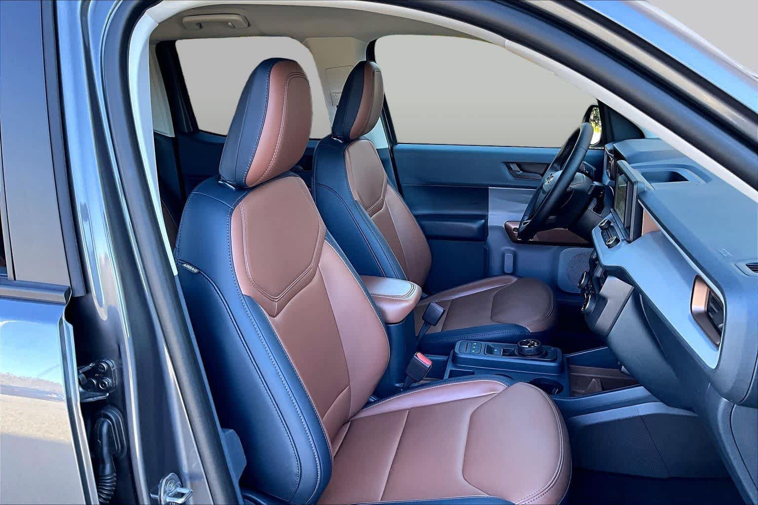 Used 2023 Ford Maverick Lariat FWD image 8