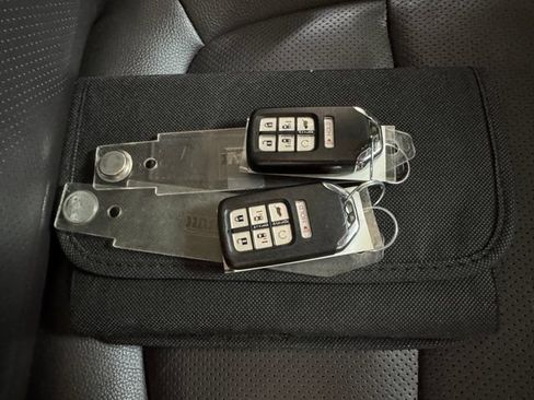 Used 2018 Honda Odyssey Elite image 30