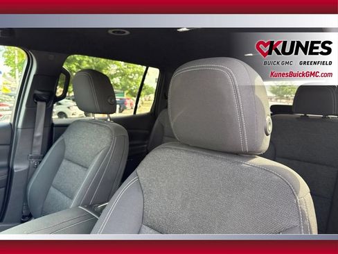 Used 2024 Chevrolet Traverse LT AWD/4WD image 18