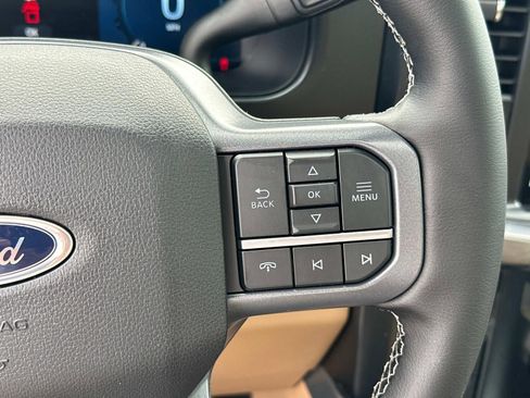 New 2025 Ford F250 Lariat w/ Chrome Package image 57