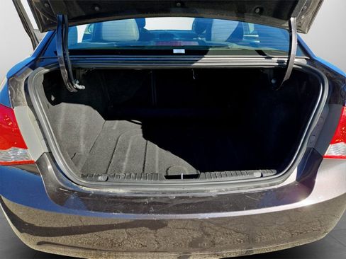 Used 2014 Chevrolet Cruze LT image 31