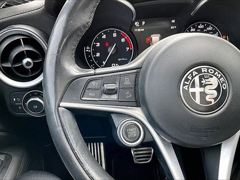 Used 2019 Alfa Romeo Stelvio Ti Lusso w/ Quick Order Package 22X Lusso image 19