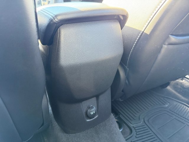 Used 2014 Ford Focus SE w/ Equipment Group 201A FWD image 12