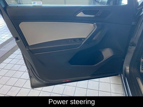 Used 2021 Volkswagen Tiguan SE R-Line w/ 3rd Row Seat Package AWD/4WD image 9
