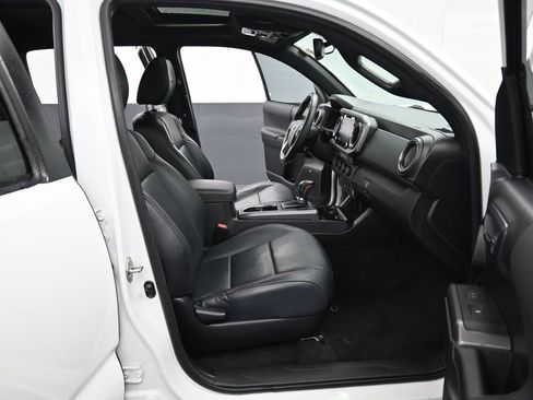 Certified 2020 Toyota Tacoma TRD Pro AWD/4WD image 34