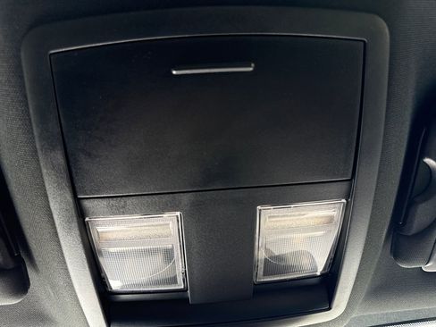 Used 2023 Dodge Challenger SXT RWD image 28