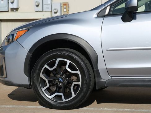Used 2016 Subaru Crosstrek 2.0i Premium AWD/4WD image 24