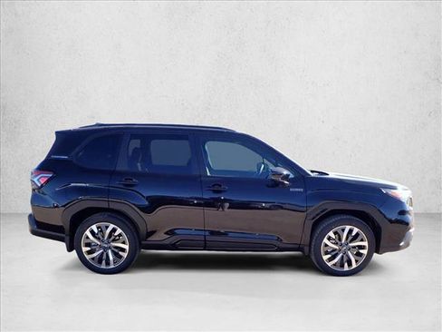 New 2025 Subaru Forester Touring image 5