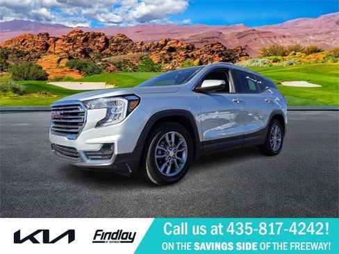 Used 2022 GMC Terrain SLT image 1