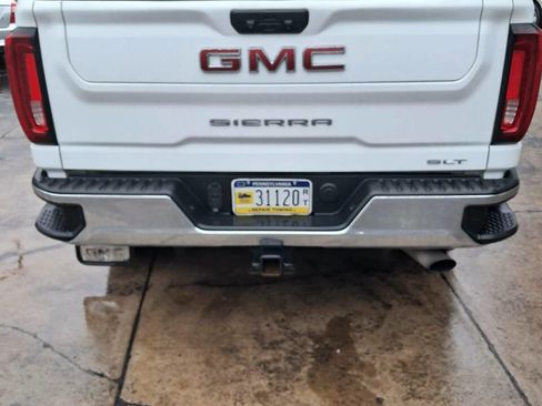 Used 2021 GMC Sierra 2500 SLT w/ SLT Convenience Package image 4