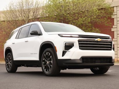 New 2026 Chevrolet Traverse LT w/ Sun and Wheel Package