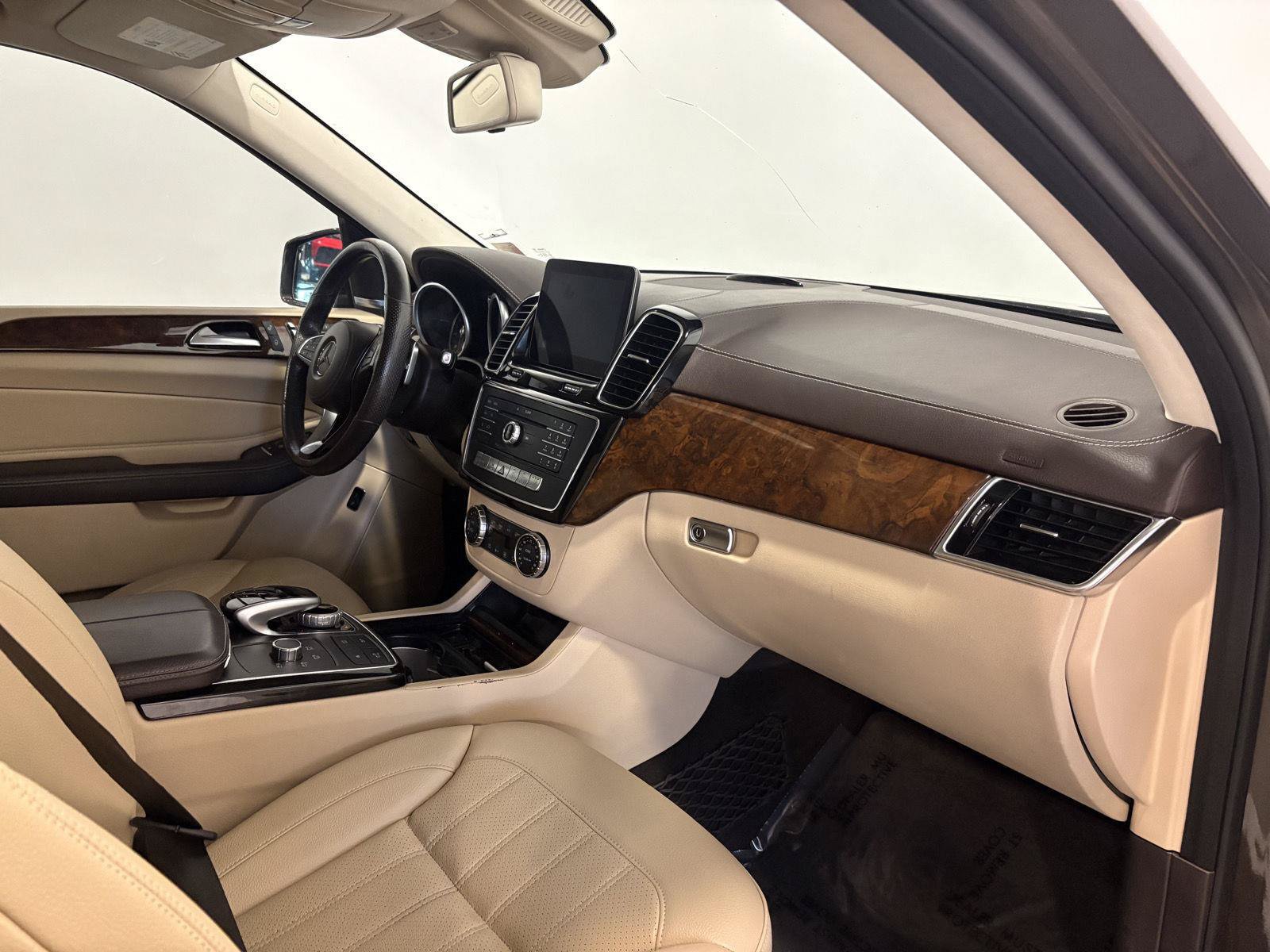 Used 2017 Mercedes-Benz GLS 450 4MATIC image 46