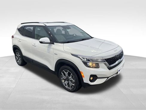 Used 2023 Kia Seltos EX image 8