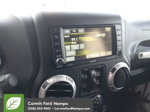 Used 2016 Jeep Wrangler Unlimited Sahara w/ Connectivity Group image 15