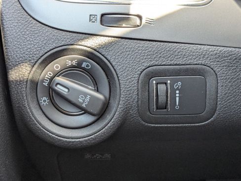 Used 2017 Dodge Journey Crossroad FWD image 16