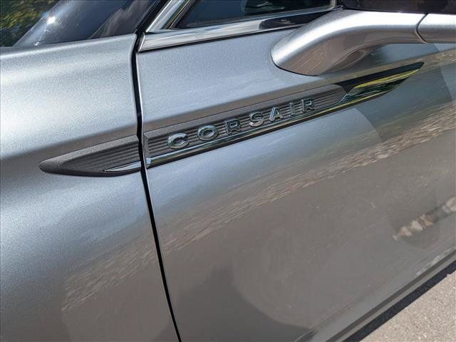 Used 2023 Lincoln Corsair AWD w/ Equipment Group 101A image 10