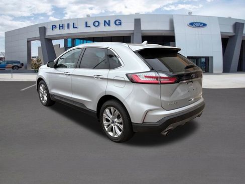 Used 2019 Ford Edge Titanium image 4