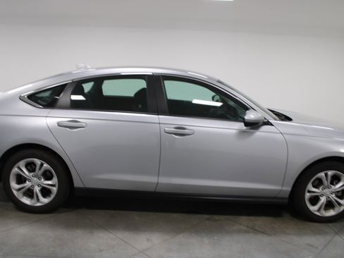 Used 2024 Honda Accord LX image 11