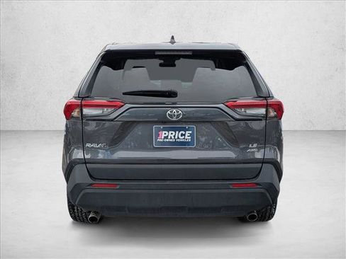 Used 2024 Toyota RAV4 LE image 8