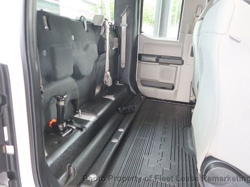 Used 2017 Ford F250 XL w/ Power Equipment Group AWD/4WD image 19