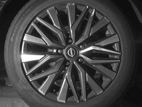 Used 2025 Nissan Altima 2.5 SV image 15