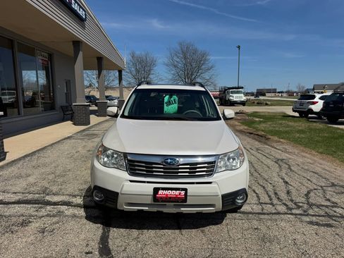 Used 2010 Subaru Forester 2.5X Limited image 8