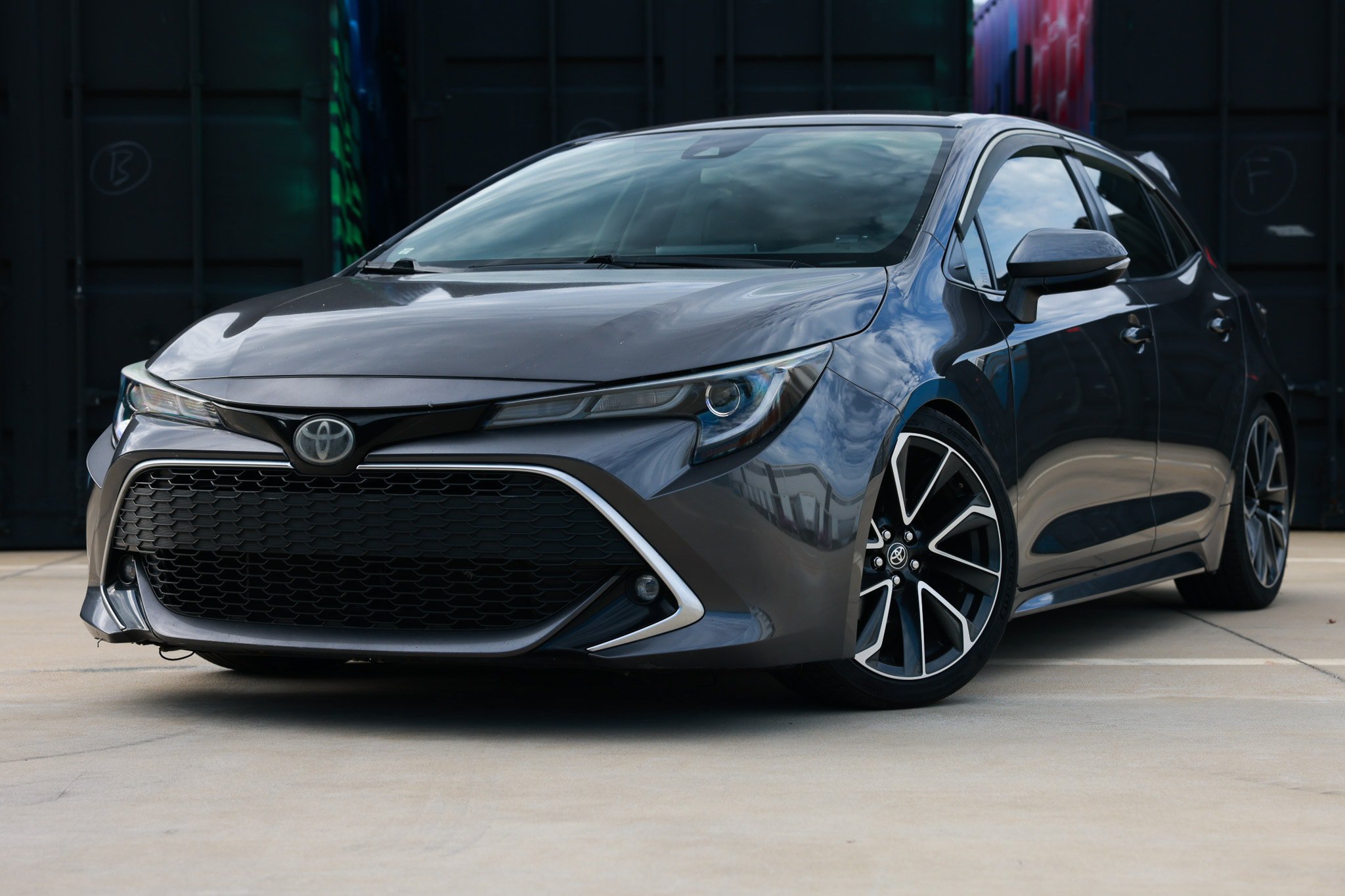 Used 2021 Toyota Corolla XSE FWD image 1