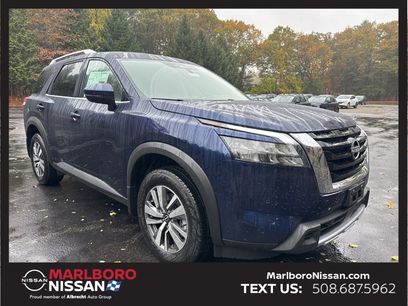 New 2025 Nissan Pathfinder SL